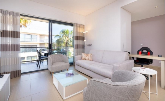 Apartment to rent in Quarteira
